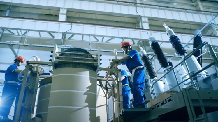 A Step towards Smart Power: Gas Insulated Switchgear for Intelligent Energy Management