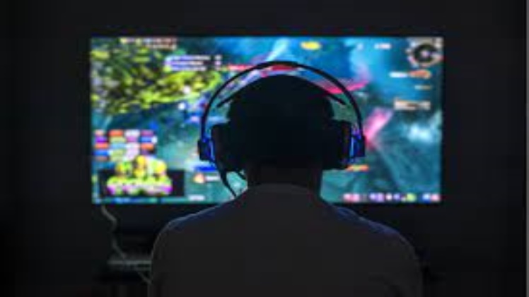 The Influence of Online Games on the Gaming Community