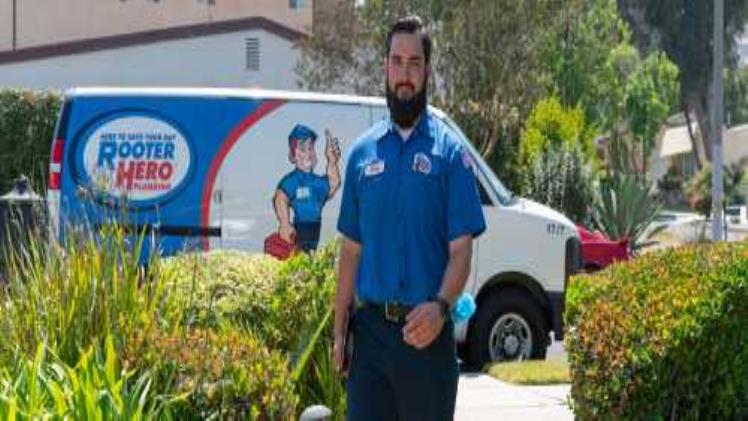 How Can I Find A Professional Plumber To Repair A Leaking Drain Pipe?